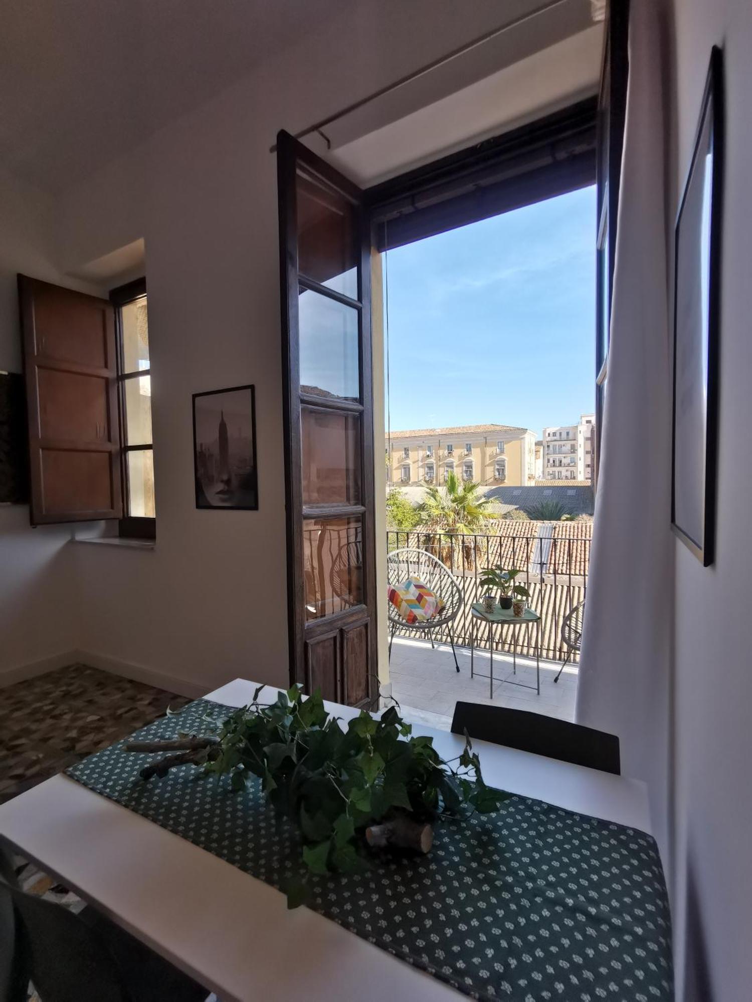 קטאניה Tiritu Apartments מראה חיצוני תמונה